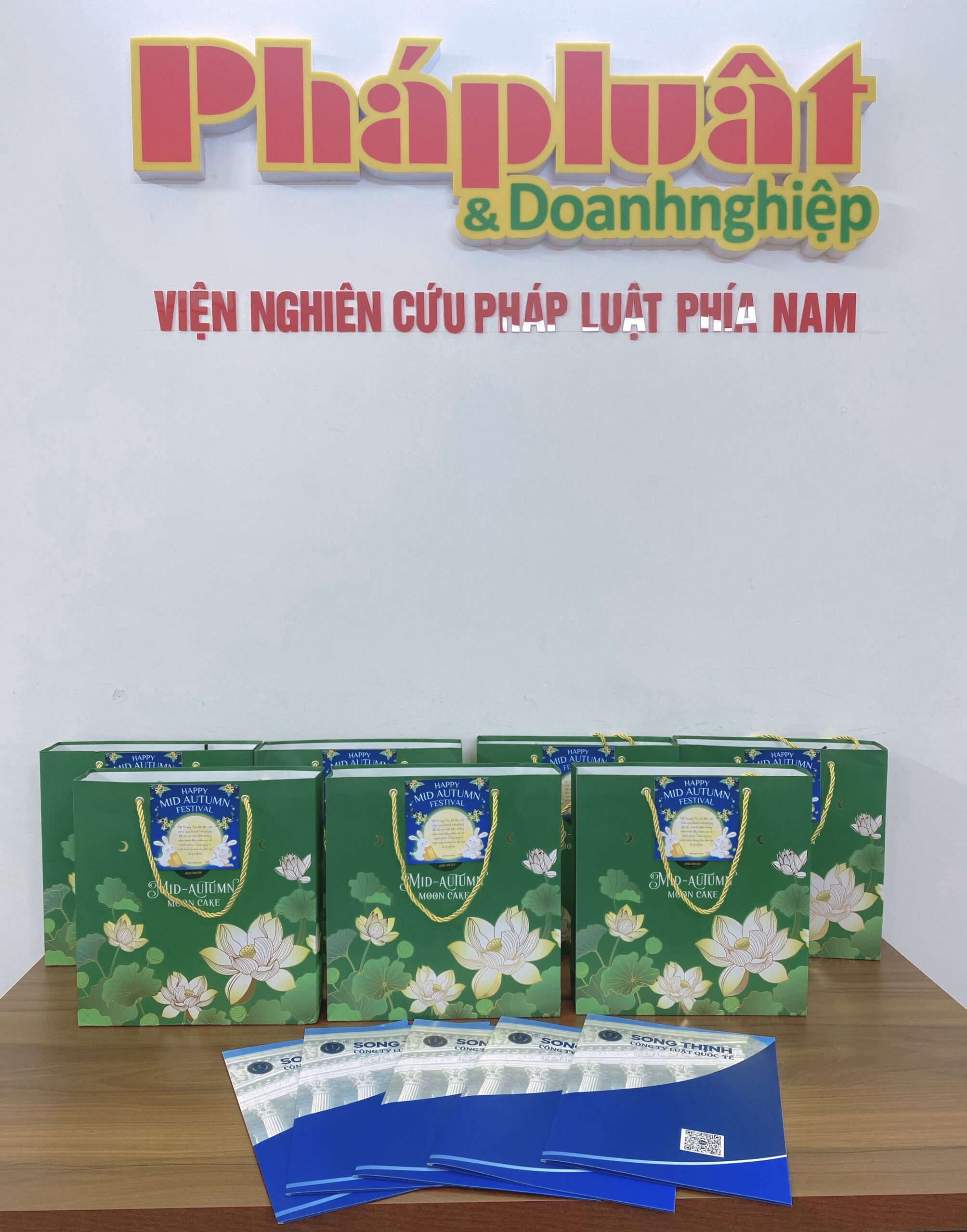 CÔNG TY LUẬT SONG THỊNH CHÚC MỪNG TẾT TRUNG THU 2024 1 IMG 9334 2 scaled